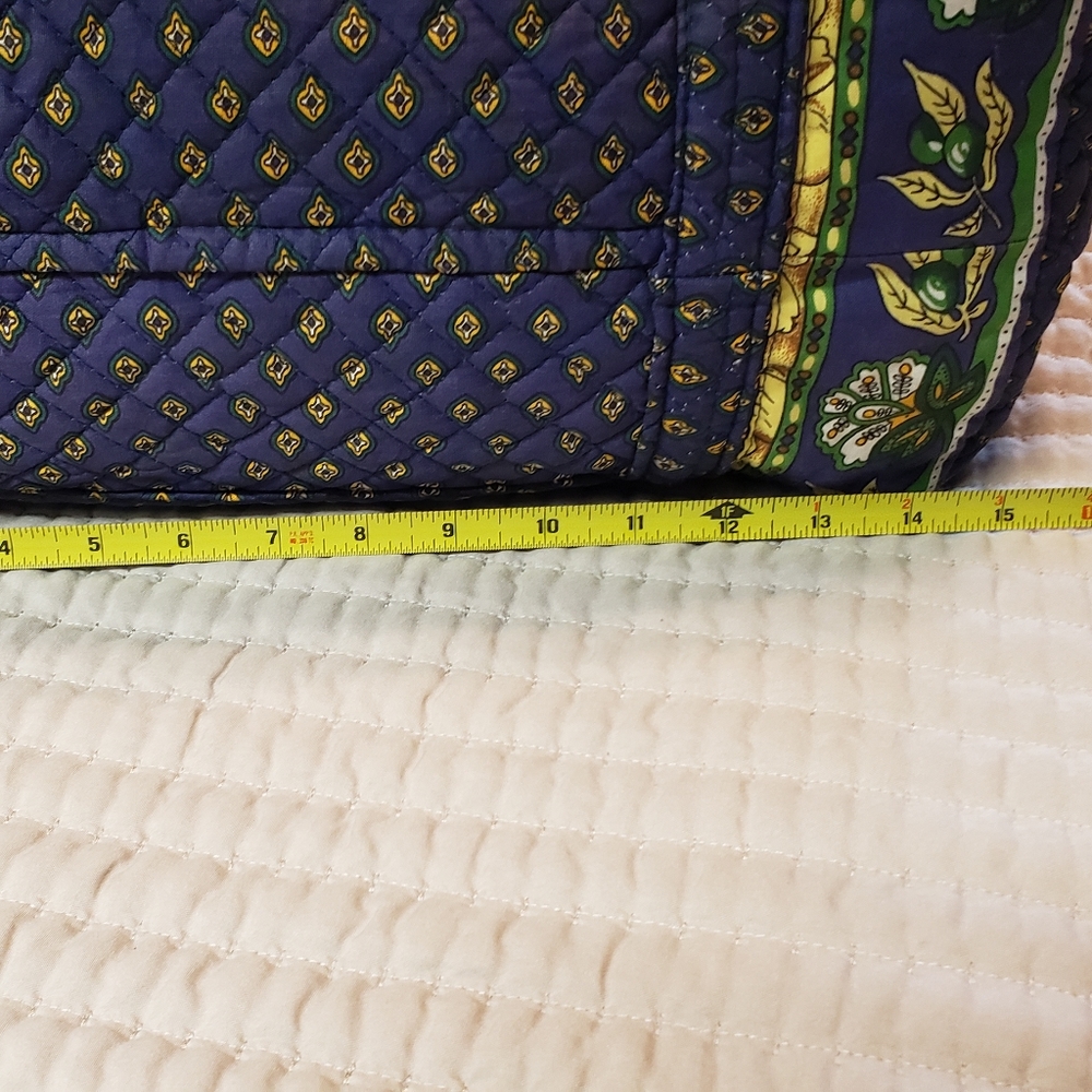 Beautiful Condition Soft Large Bag - image 8